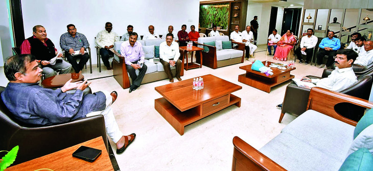 Material will be distributed to 7 thousand beneficiaries: Gadkari