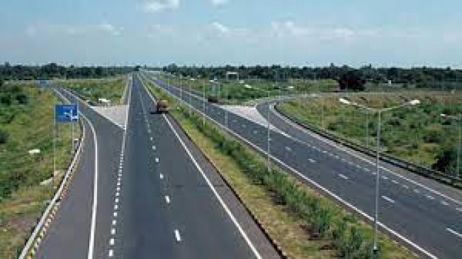 New highway will be connected to Samridhi highway, Nagpur to Pune in just 8 hours New highway will be connected to Samridhi highway, Nagpur to Pune in just 8 hours