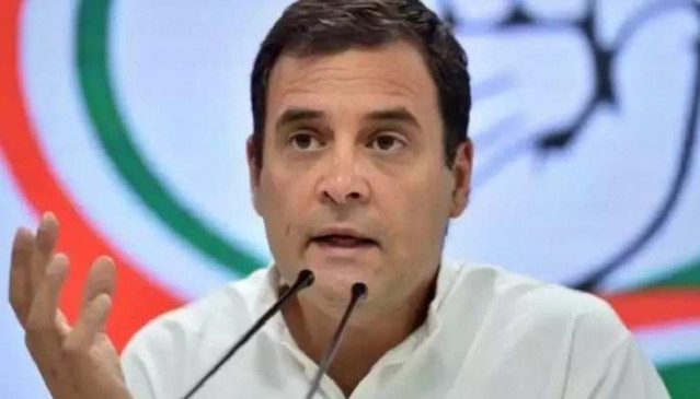 यात्रा के 29वें दिन कांग्रेस की अंतरिम अध्यक्षा सोनिया गांधी भारत जोड़ो यात्रा में शामिल हुई, राहुल गांधी ने अपनी मां सोनिया गांधी के जूते के लैश भी बांधे यात्रा के 29वें दिन कांग्रेस की अंतरिम अध्यक्षा सोनिया गांधी भारत जोड़ो यात्रा में शामिल हुई, राहुल गांधी ने अपनी मां सोनिया गांधी के जूते के लैश भी बांधे