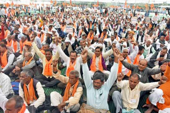 पंजाब, हरियाणा के किसानों ने किया विरोध प्रदर्शन, सभी फसलों पर एमएसपी की मांग