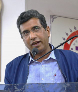 Journalism is not a 10 to 5 job: Brajesh Rajput