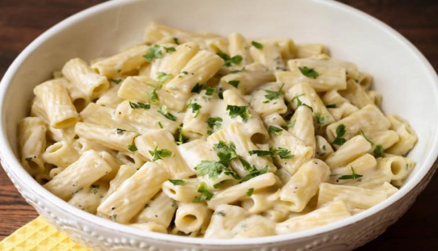 बच्चों के लिए घर पर बनाएं मजेदार क्रीमी पास्ता 