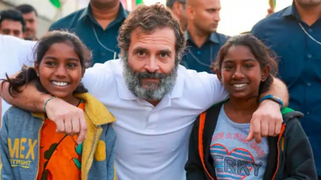 सावरकर पर बयान देकर बुरे फंसे राहुल गांधी, पोते रंजीत सावरकर ने दर्ज कराई एफआईआर, बीजेपी ने की भारत जोड़ो यात्रा पर बैन की मांग सावरकर पर बयान देकर बुरे फंसे राहुल गांधी, पोते रंजीत सावरकर ने दर्ज कराई एफआईआर, बीजेपी ने की भारत जोड़ो यात्रा पर बैन की मांग