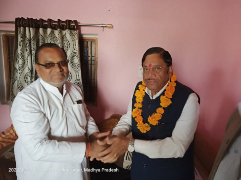 State Congress Committees General Secretary and Panna in-charge met office bearers and workers