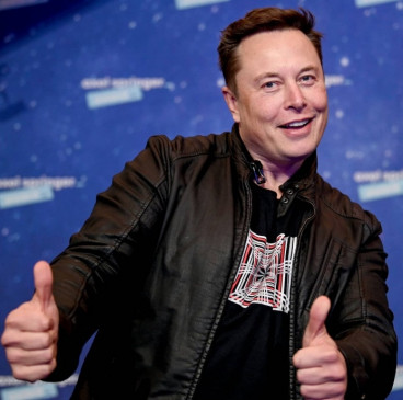 Musk converted several rooms of the Twitter headquarters into staff bedrooms Musk converted several rooms of the Twitter headquarters into staff bedrooms