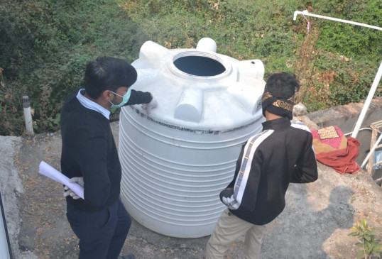 Dead body of a girl found in a tank kept on the roof