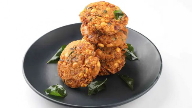 क्रिसमस पार्टी पर महमानों के लिए बनाएं मसूर दाल के कटलेट