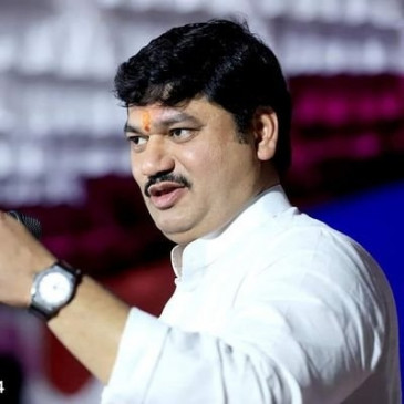 NCP leader Dhananjay Munde injured in road accident