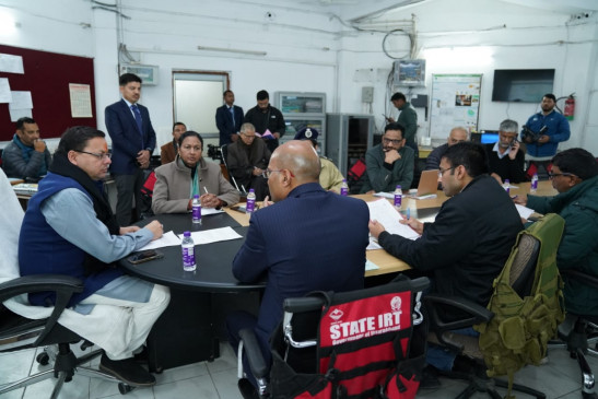 Chief Minister gave instructions, Secretary Chief Minister and Commissioner Garhwal will camp in Joshimath from Sunday