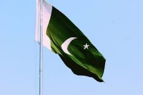 आर्थिक मंदी की ओर बढ़ रहा पाकिस्तान
