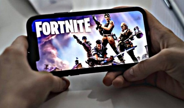 Fortnite will not be available to players under 18 on iOS, Google Play Fortnite will not be available to players under 18 on iOS, Google Play