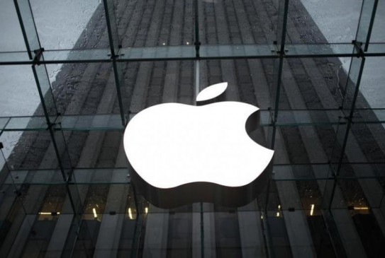 Apple sold two million iPhones in India in the holiday quarter, up 18 percent Apple sold two million iPhones in India in the holiday quarter, up 18 percent