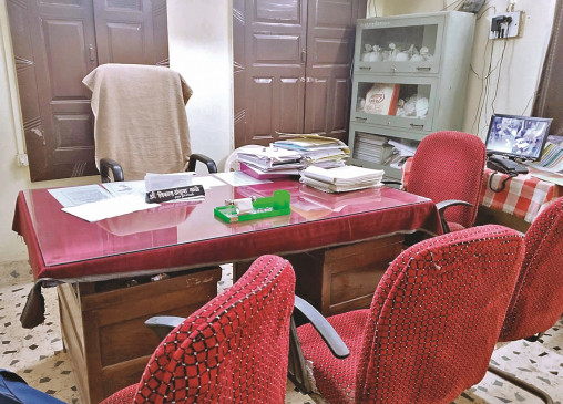 Agriculture office seen deserted during office hours