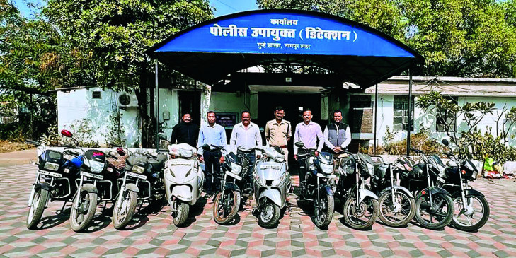 Gang of thieves caught, goods worth Rs 4.50 lakh recovered Gang of thieves caught, goods worth Rs 4.50 lakh recovered