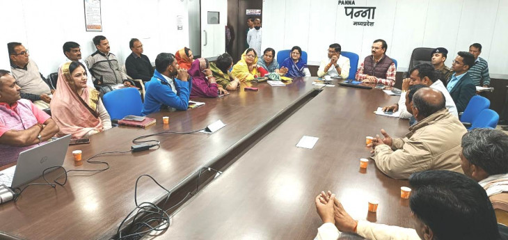 Make the development journey successful with positivity and service: Minister in-charge Mr. Kanvare