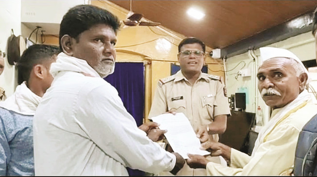 Police department should immediately ban liquor, villagers warn of hunger strike