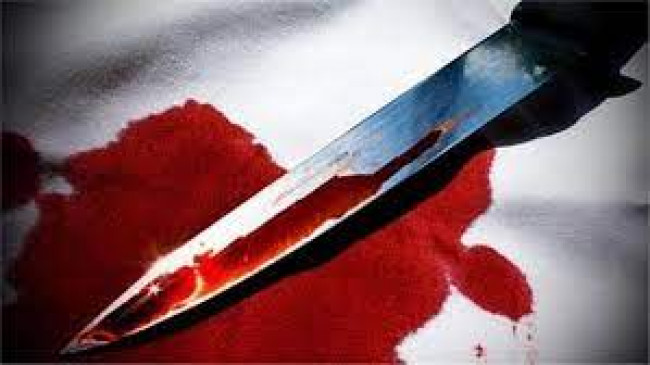 Student slit throat of another student with knife, three students injured