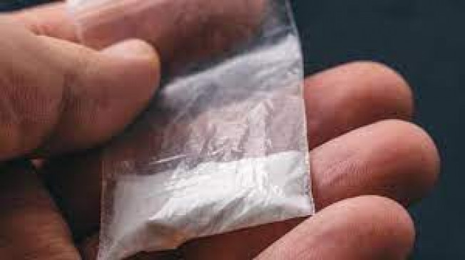 Accused arrested with drugs powder Accused arrested with drugs powder