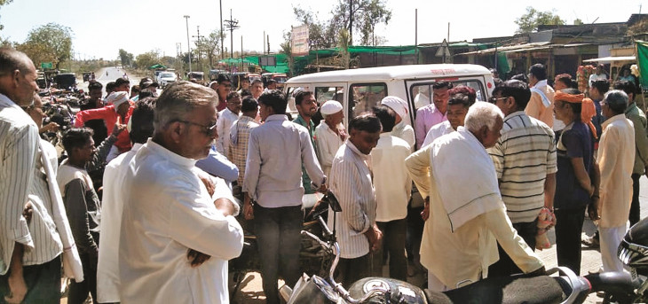 Bike riders died due to being buried under a suddenly overturned bus