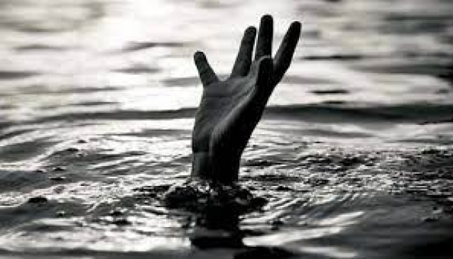 Committed suicide due to divorce