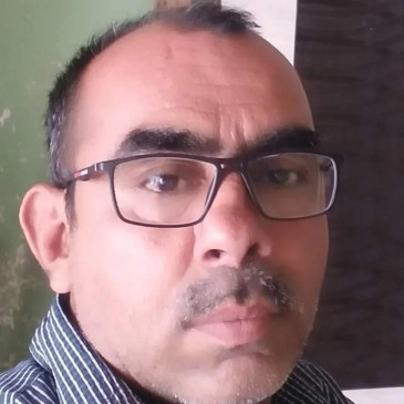 Cricket bookie commits suicide by jumping in front of train