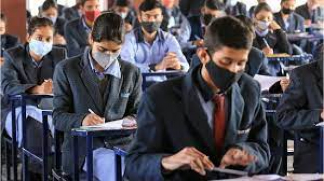 District Magistrate Neema Arora gave instructions to run copy free campaign