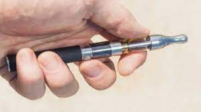 Famous Muchhad paanwala arrested for selling banned e-cigarettes