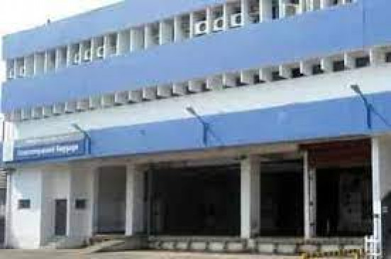 FIR lodged against customs officials who threaten people coming from abroad and collect money online