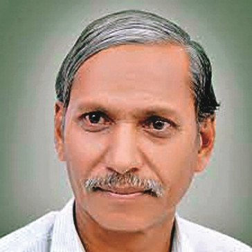 Funds of 12 lakhs were not spent, schools were also deprived of material