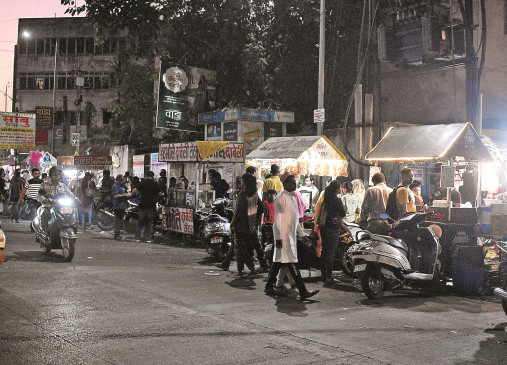 How to say smart city -  If you walk then you will missed in crowd, if stay get poisoned air