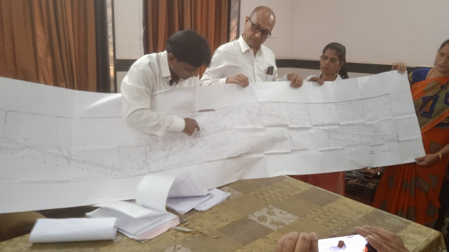 Hundreds of people of Jalnagar are at risk of becoming homeless