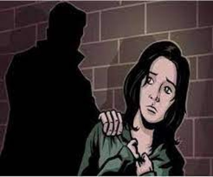 Police officers wife molested, FIR registered