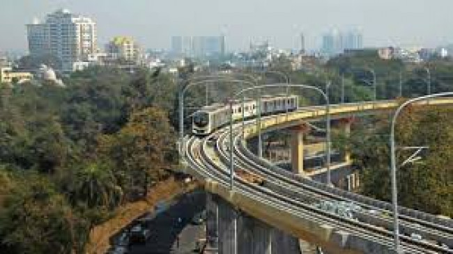 Severe heat wave, mercury rose due to strong sunlight Severe heat wave, mercury rose due to strong sunlight