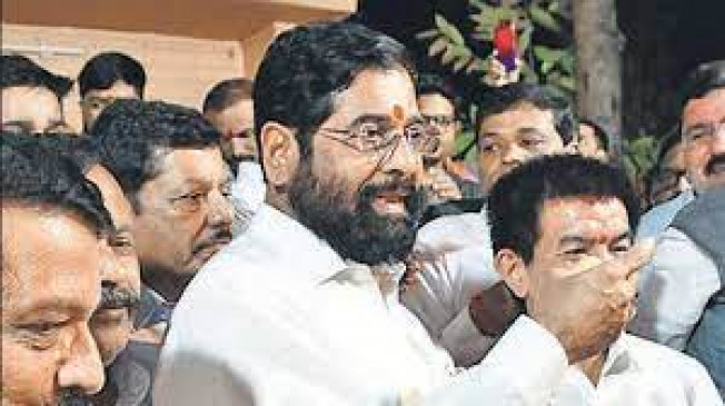 Shinde faction occupied Shiv Sena office of Vidhan Bhavan
