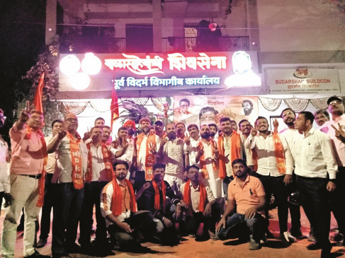Shinde supporters celebrated the festival in the city, said- Truth has won