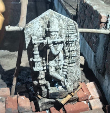 Sri Krishna idol found during excavation, claimed to be from 12th century Chalukya period