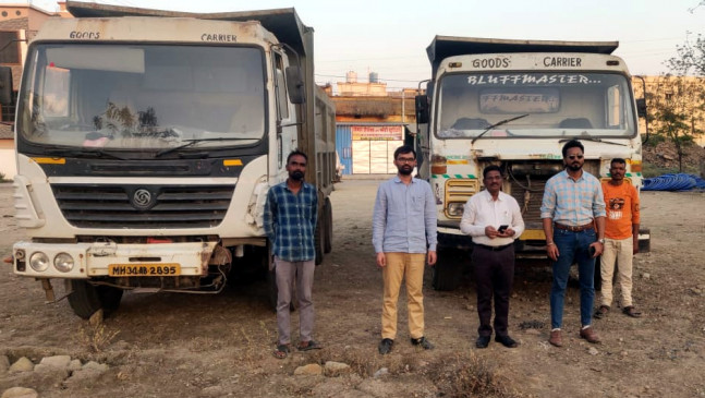 Two vehicles seized while transporting minor minerals