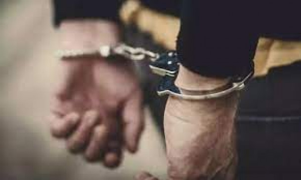 Unemployed himself, went to get jobs for people, reached the lockup