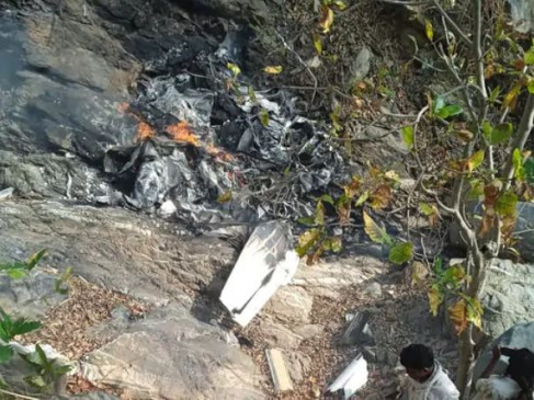 मध्यप्रदेश के बालाघाट में हुआ बड़ा हादसा, जंगल में चार्टर प्लेन हुआ क्रेश, 2 ट्रेनी पायलटों की मौत
