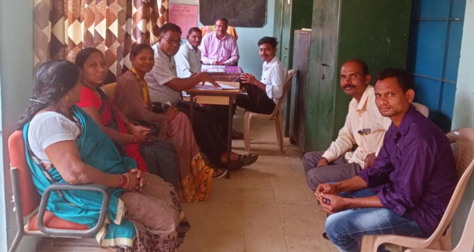Decision of Village Education Committee and Gram Panchayat, unemployed will teach students