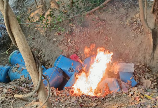 Lakhs of rupees mahua rot destroyed