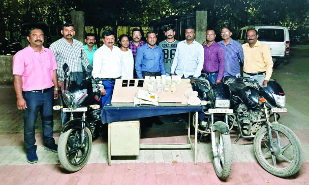 Looted friends safe to repay loan