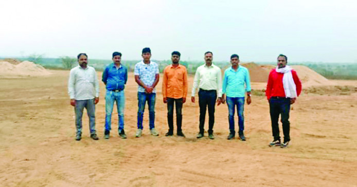 Police raid on sand smugglers in rural